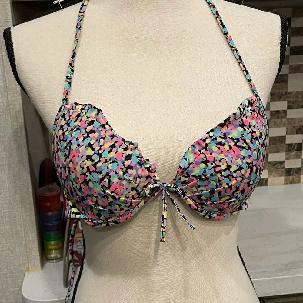 Victoria’s Secret Bikini Top 